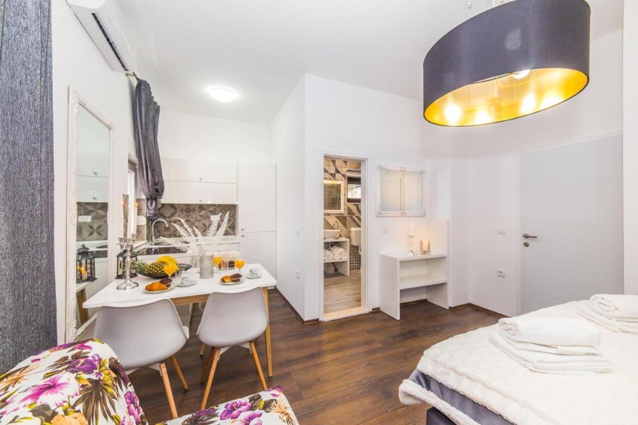Ipm Apartments Kastela Ngoại thất bức ảnh