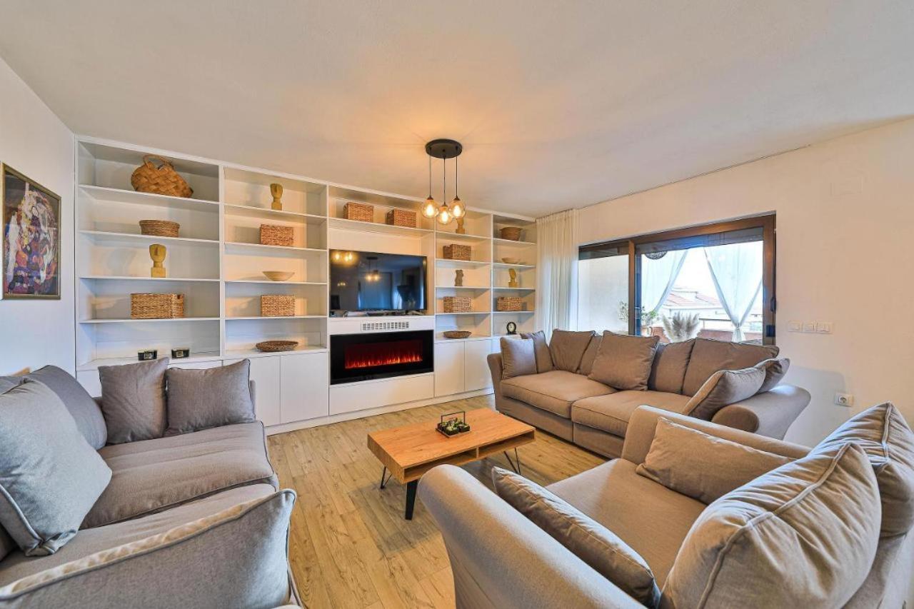 Ipm Apartments Kastela Ngoại thất bức ảnh