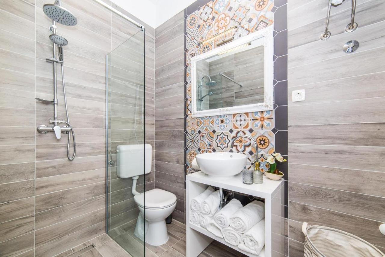 Ipm Apartments Kastela Ngoại thất bức ảnh